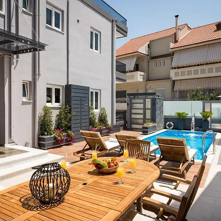 Sun Ray Luxury Aparthotel