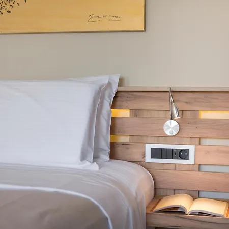 Sun Ray Luxury Aparthotel Agia Marina (Crete)